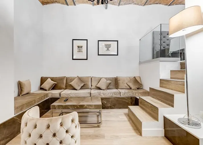 Spanish Queen Apartment