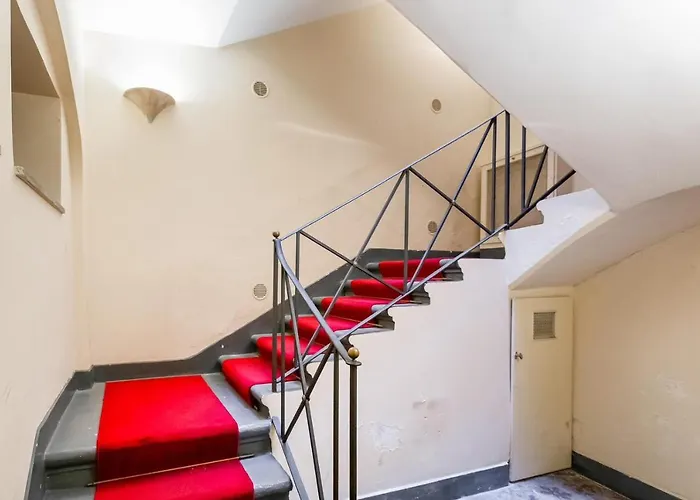 Spanish Queen Apartment