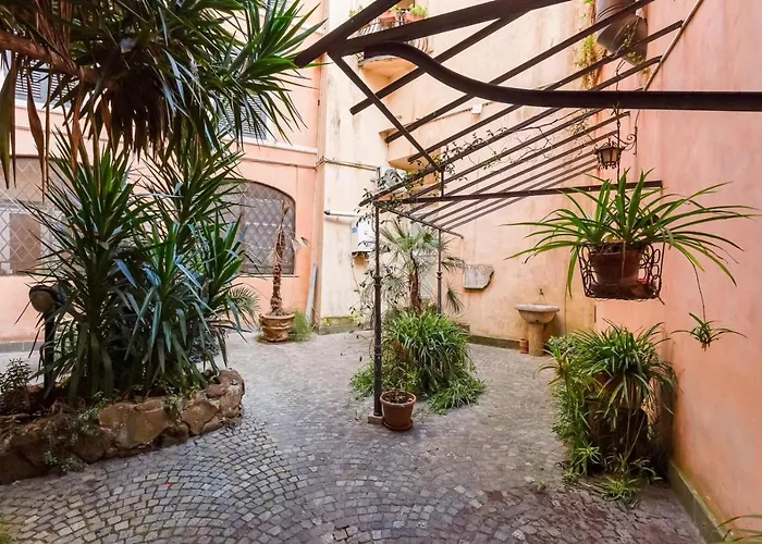 Apartment Spanish Queen *